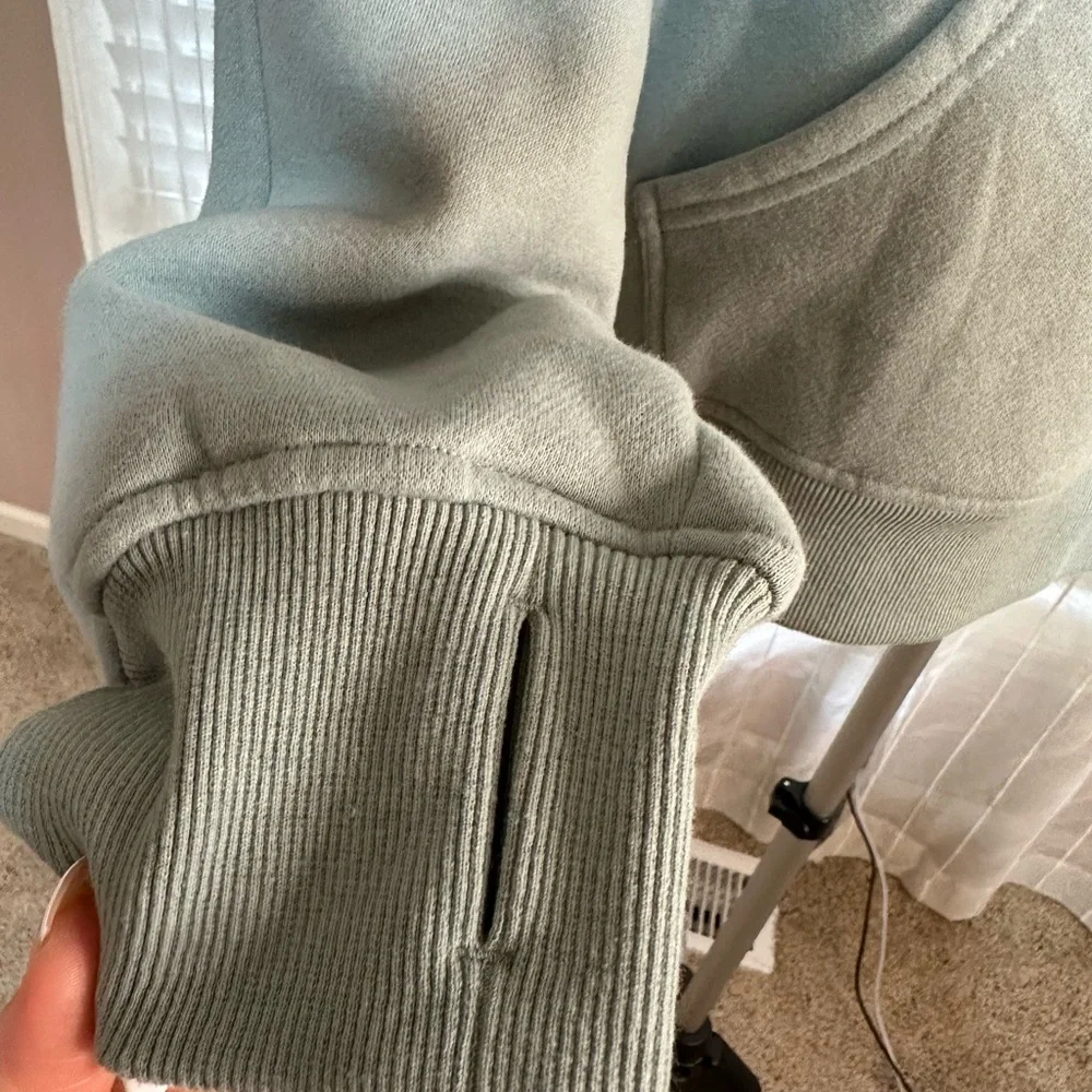 Cropped hoodie - Picture 3 of 5